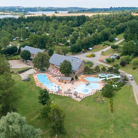 Готель Camping Le Caussanel Canet-de-Salars Екстер'єр фото