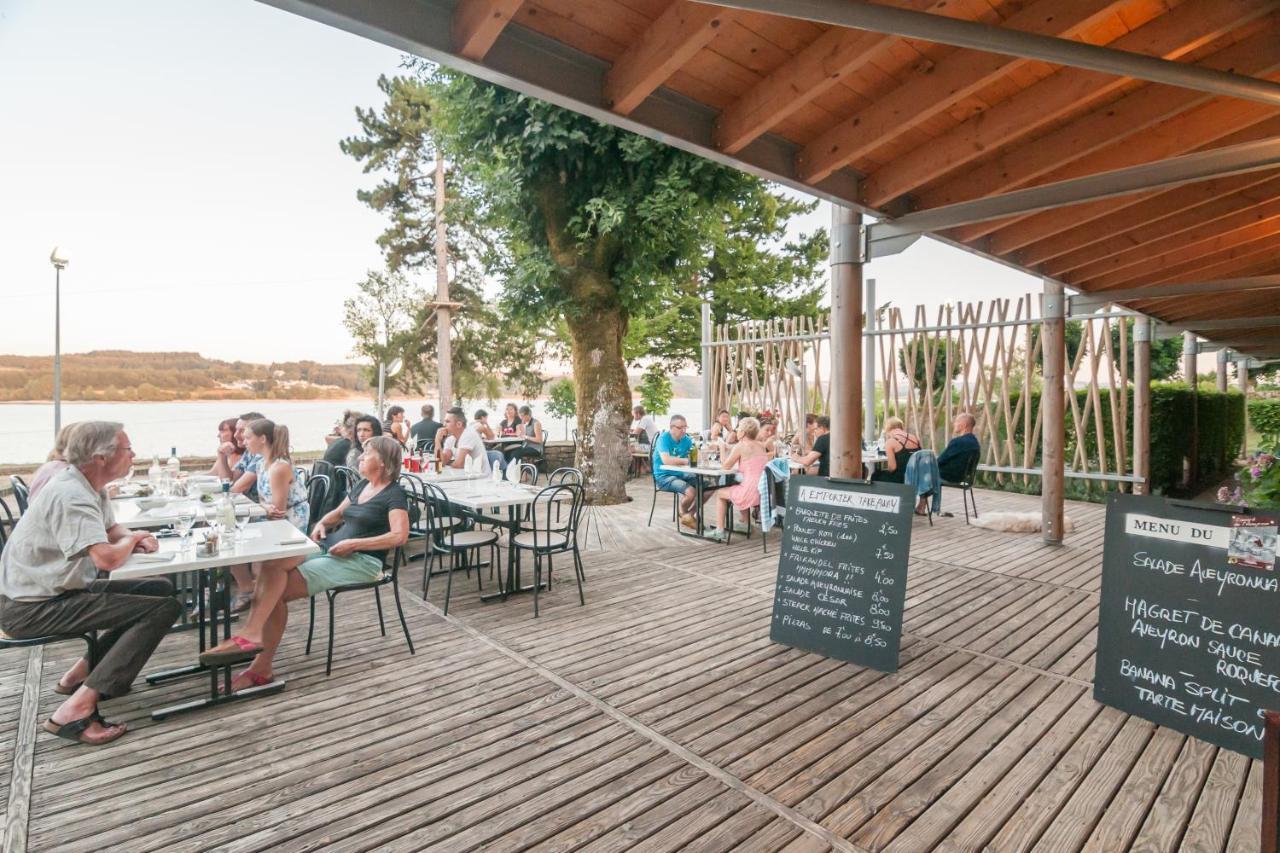 Готель Camping Le Caussanel Canet-de-Salars Екстер'єр фото