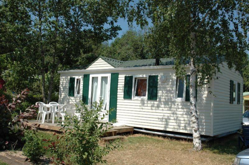 Готель Camping Le Caussanel Canet-de-Salars Екстер'єр фото